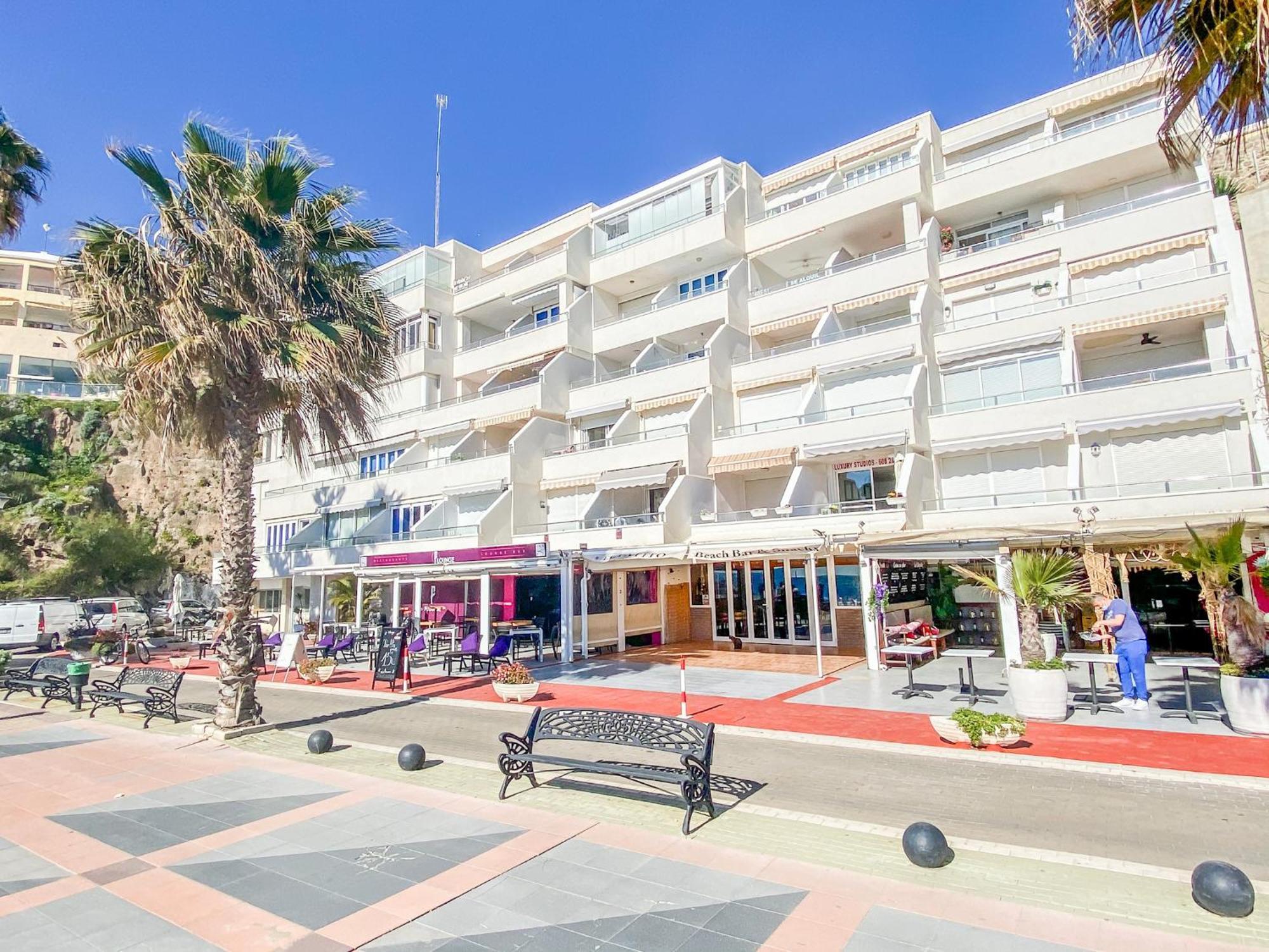 トレモリノスRoca Chica - Parking - Frente Playa - Terraza - Wifi - Bajondillo Y Carihuelaアパートメント エクステリア 写真