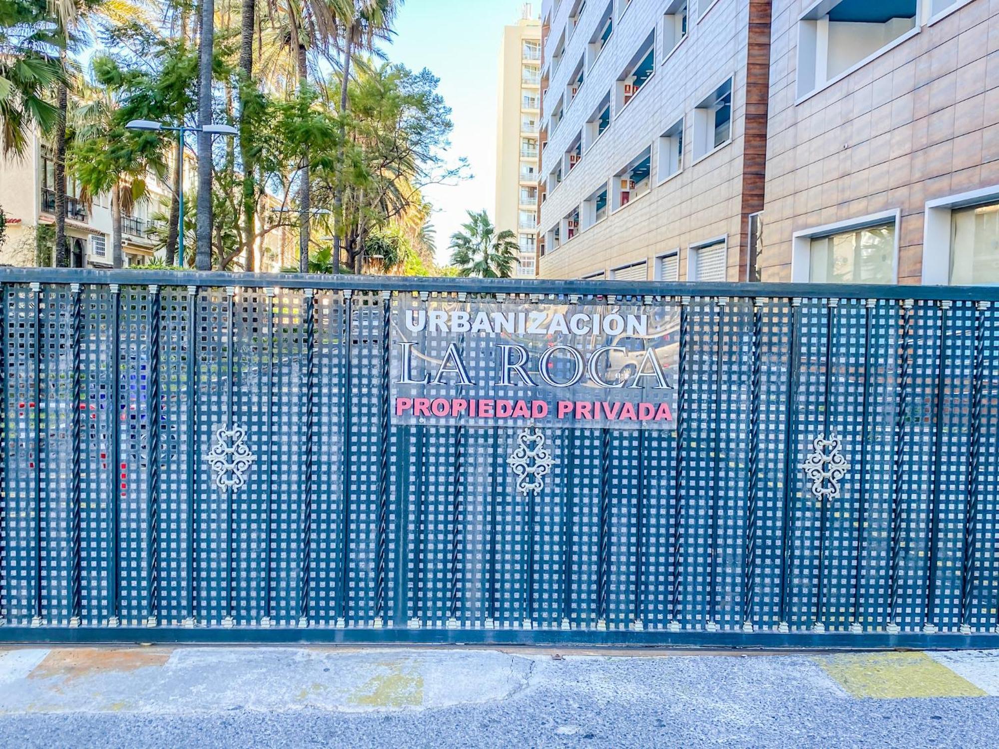 トレモリノスRoca Chica - Parking - Frente Playa - Terraza - Wifi - Bajondillo Y Carihuelaアパートメント エクステリア 写真
