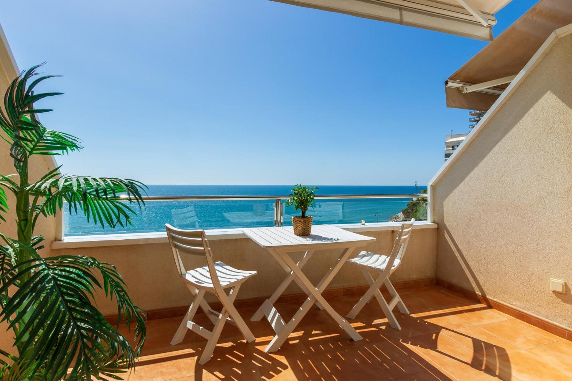 トレモリノスRoca Chica - Parking - Frente Playa - Terraza - Wifi - Bajondillo Y Carihuelaアパートメント エクステリア 写真