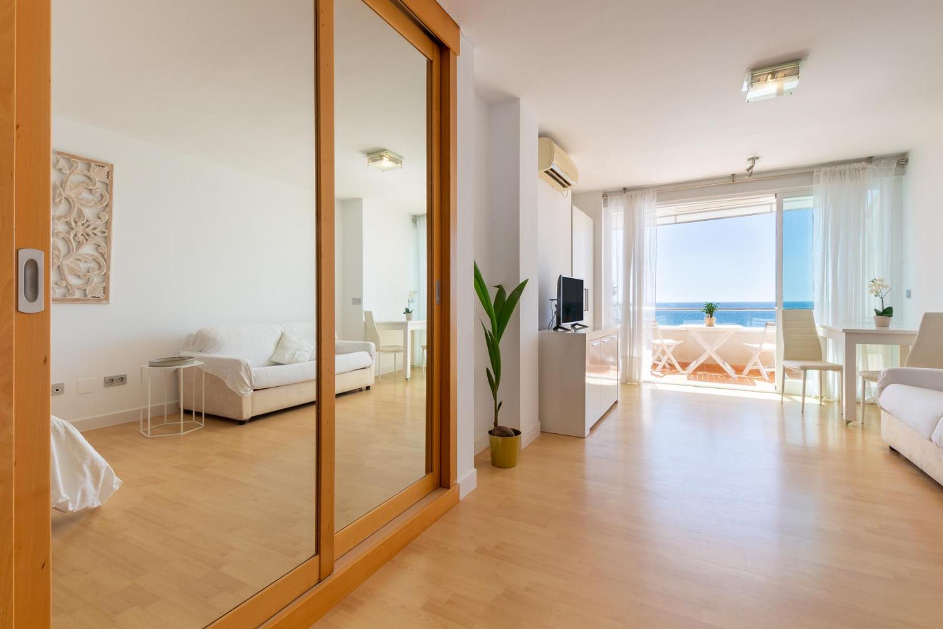 トレモリノスRoca Chica - Parking - Frente Playa - Terraza - Wifi - Bajondillo Y Carihuelaアパートメント エクステリア 写真